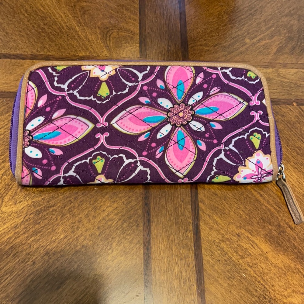 # 1085 Minicci Wallet.